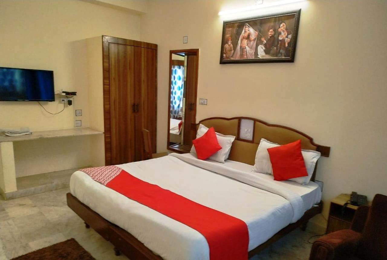 Hotel Vinayakam Ουνταϊπούρ Εξωτερικό φωτογραφία