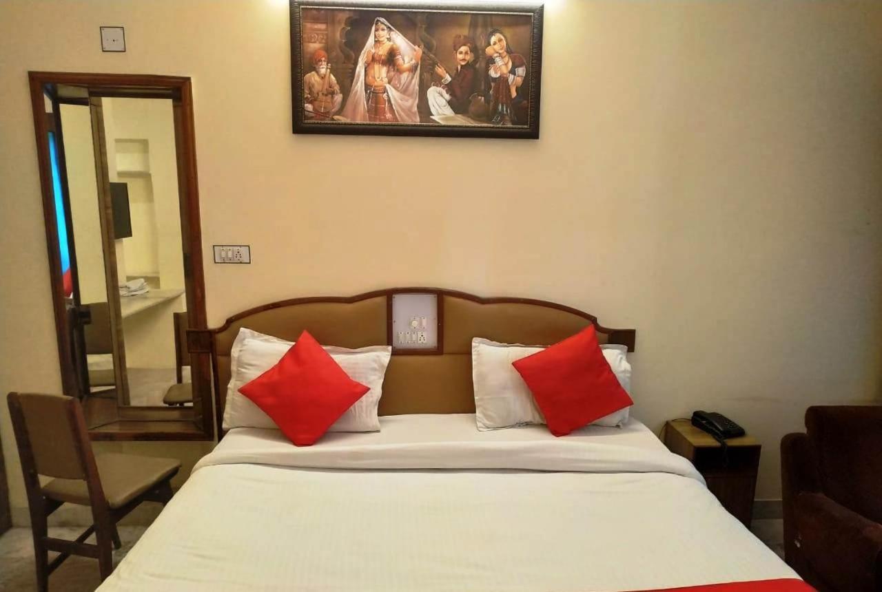 Hotel Vinayakam Ουνταϊπούρ Εξωτερικό φωτογραφία